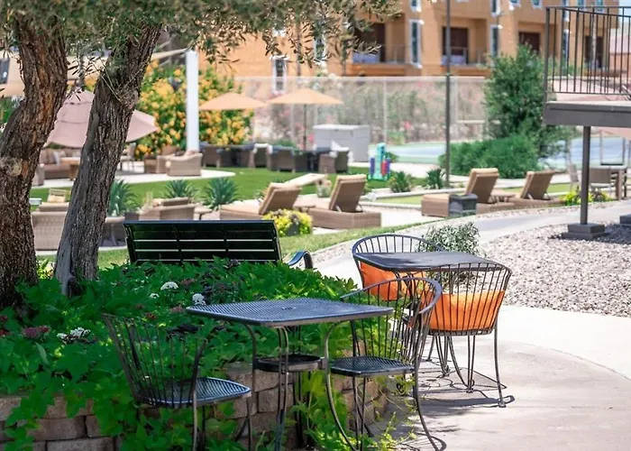 Apartment 202 Fully Furnished, Wifi Included Scottsdale