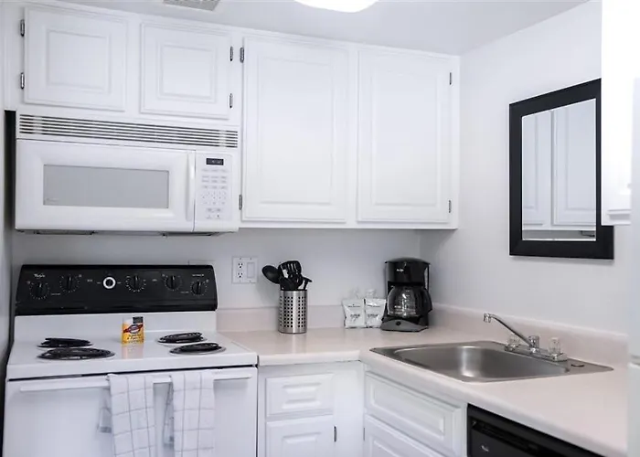 202 Fully Furnished, Wifi Included Apartment *